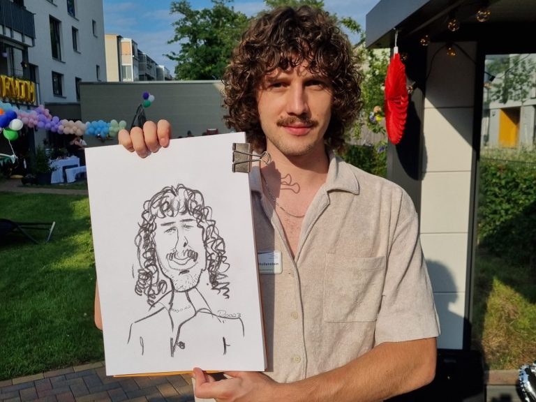 Live Karikatur S/W Karikatur mit Kohlestift